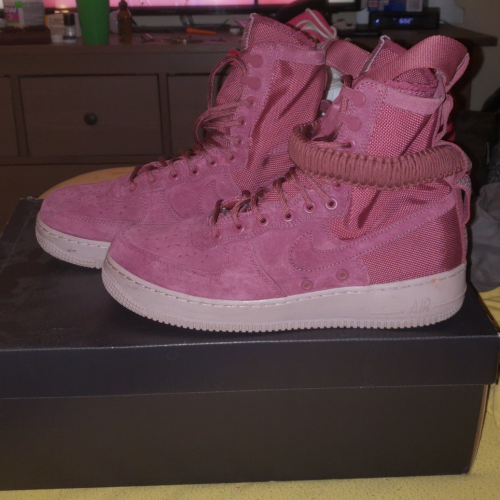 Womens Femal Force Limited AF1